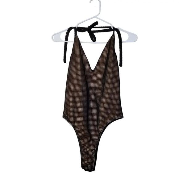 NWT Cosmopolitan Women's One Piece Bodysuit Size M Black-Nude 100% Polyester - Picture 2 of 10